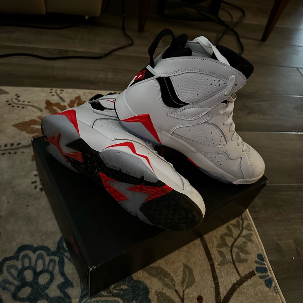 Like New Jordan 7 Infared Size 9 - Picture 3 of 5